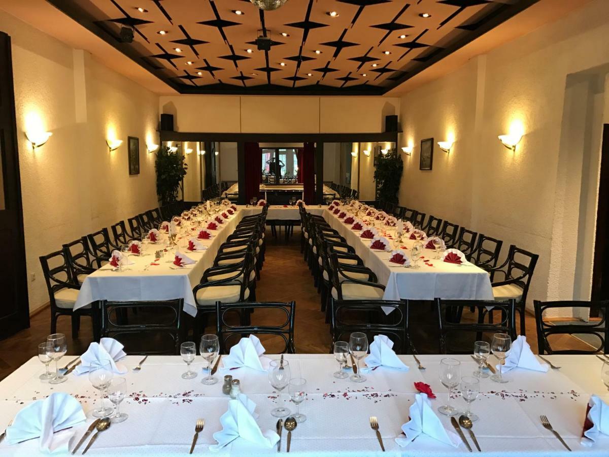 טויפיץ Hotel & Restaurant Schenk Von Landsberg מראה חיצוני תמונה